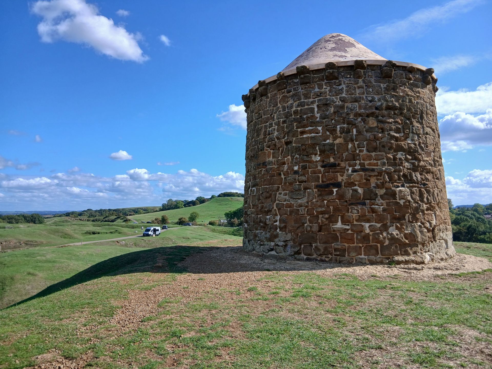 The Beacon, Dassett Hills